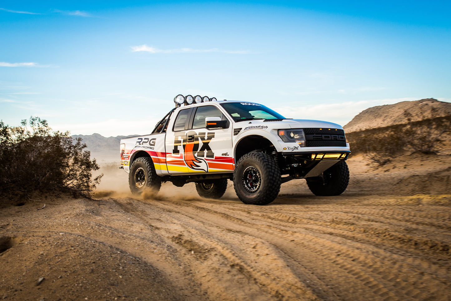 Advanced Fiberglass Conepts Front Fenders 2" Flare 2" Rise